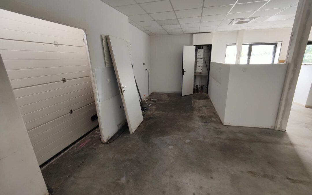 Local d’activité et bureaux DOMLOUP – réf 097/2168
