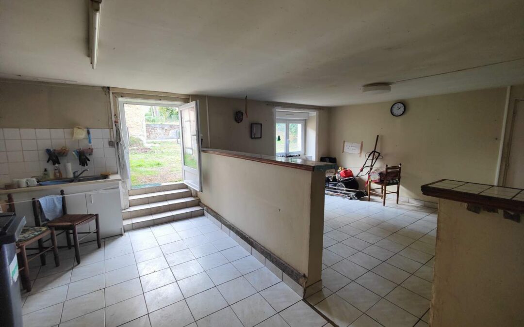 Maison d’habitation à rénover LANDUJAN – réf 097/2289
