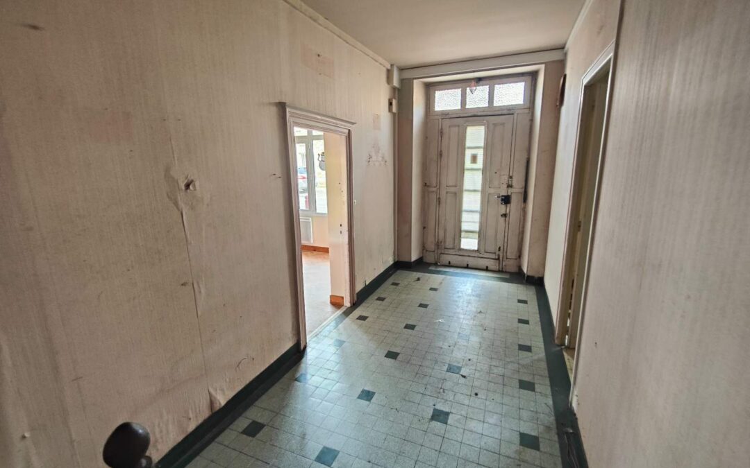 Maison d’habitation à rénover LANDUJAN – réf 097/2289