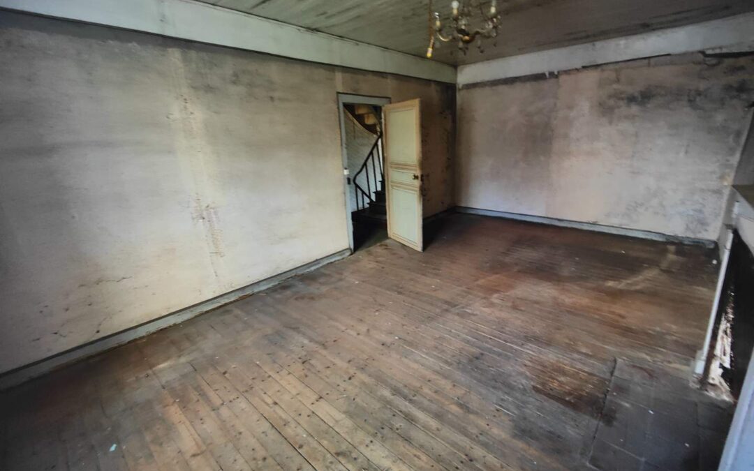 Maison d’habitation à rénover landujan – réf 097/2638