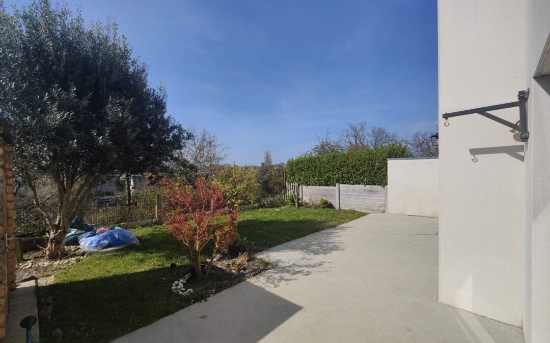 Maison contemporaine DOMLOUP – réf 097/2702