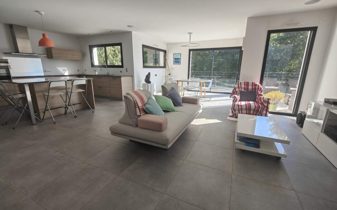 Maison contemporaine DOMLOUP – réf 097/2885